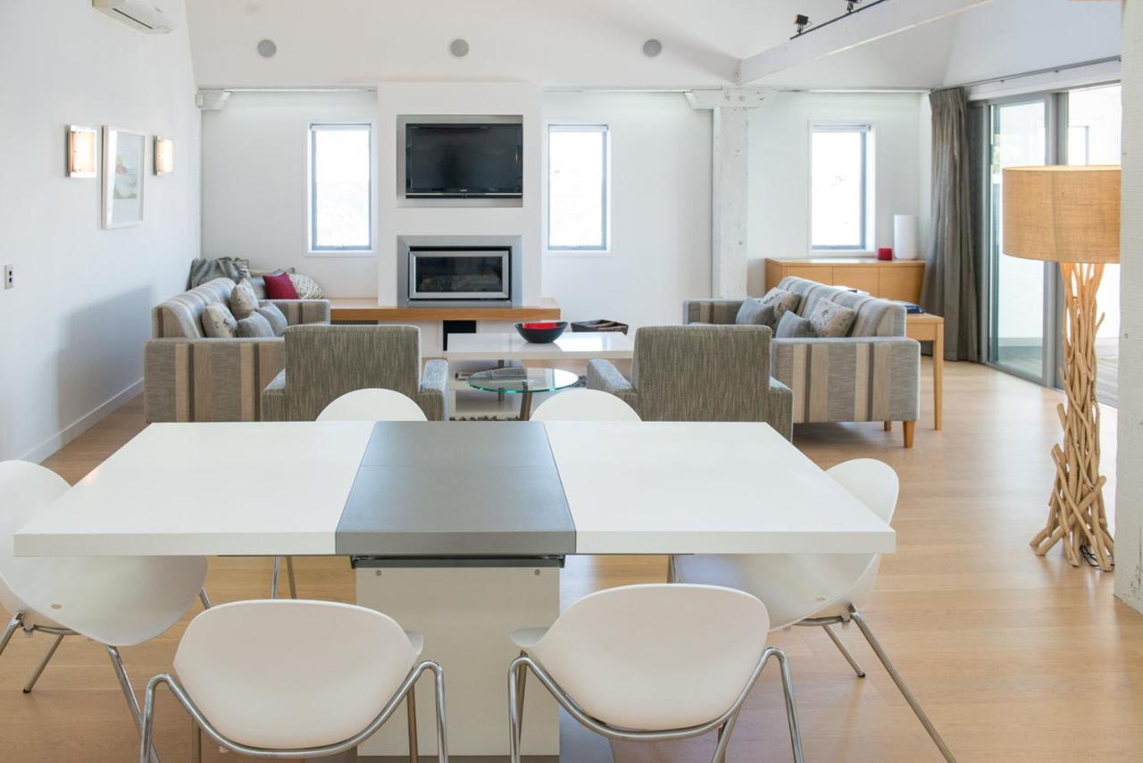 Luxurious Loft Apartments In The Heart Of Ahuriri Napier Exterior photo